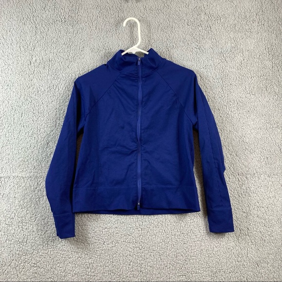 Fabletics Cropped Jacket - Picture 3 of 11